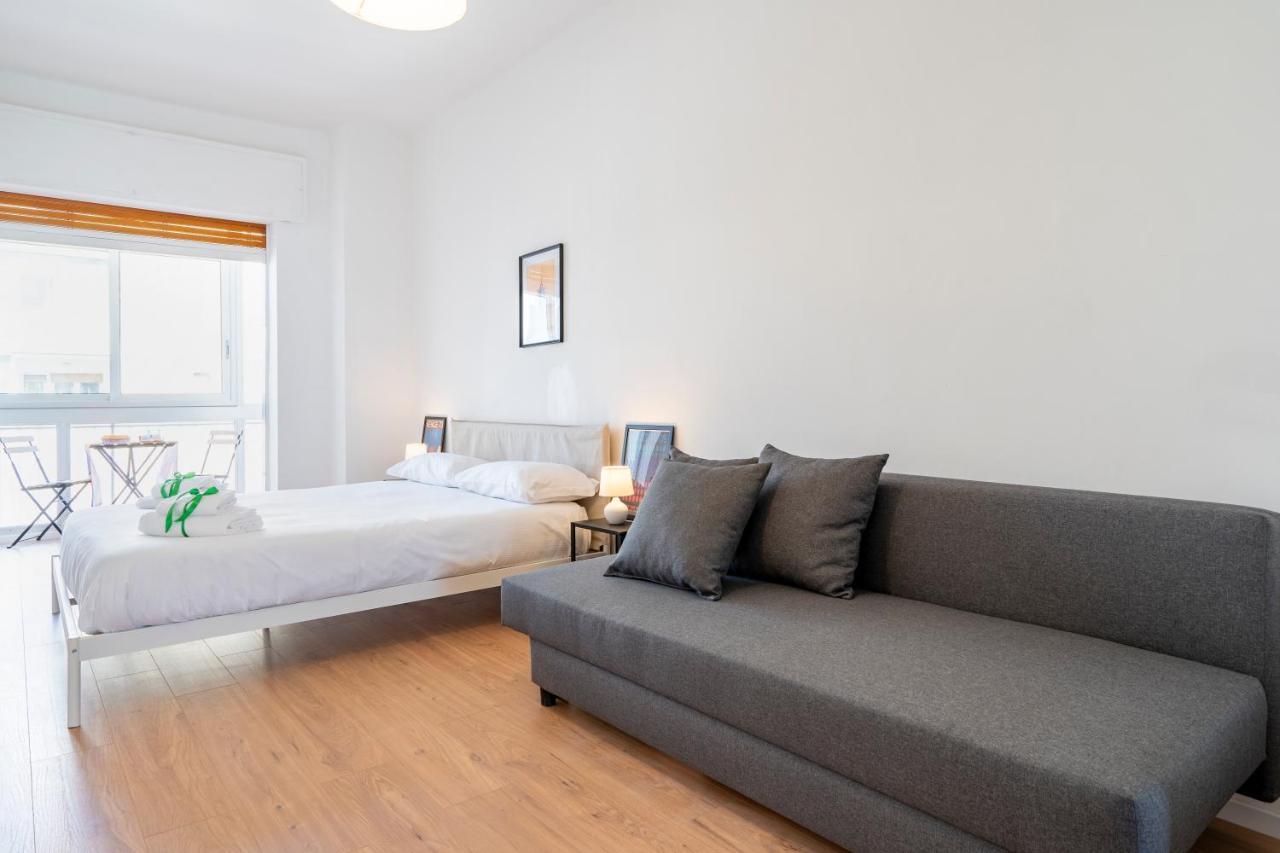 Central & Elegant Loft - With Balcony Bari Exterior foto