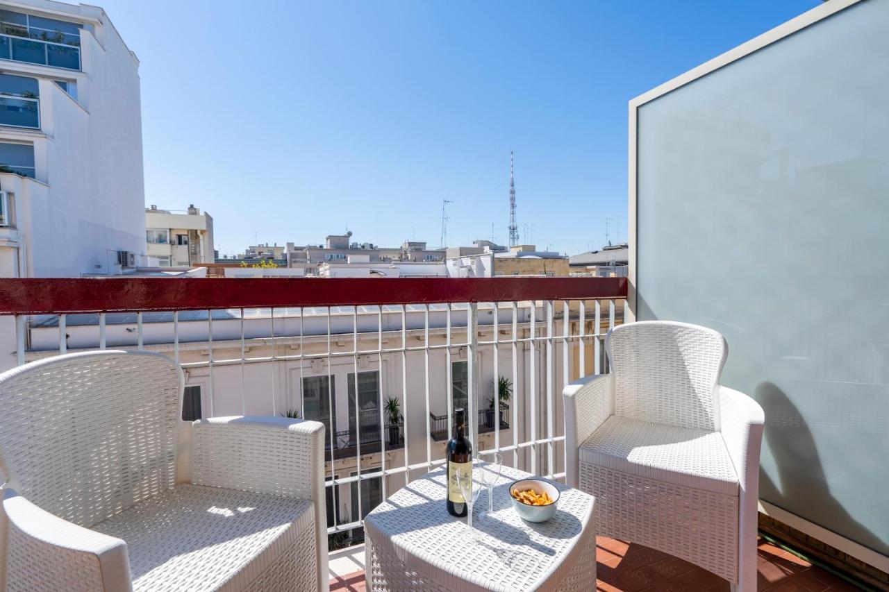 Central & Elegant Loft - With Balcony Bari Exterior foto